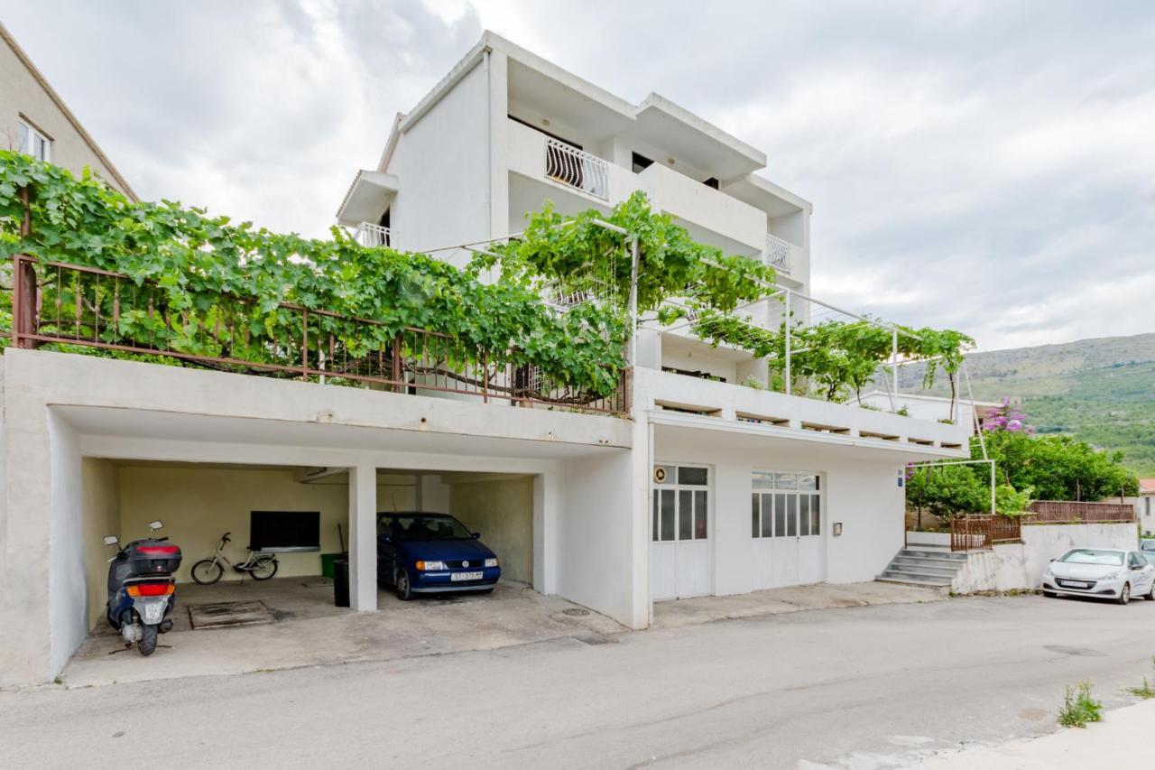 Apartments Flor De Lis Podstrana Ngoại thất bức ảnh
