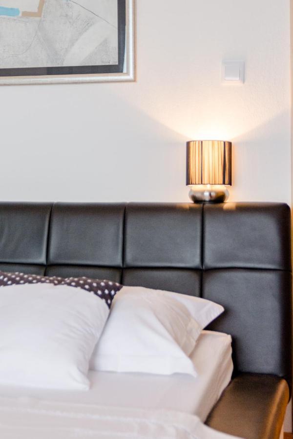 Apartments Flor De Lis Podstrana Ngoại thất bức ảnh